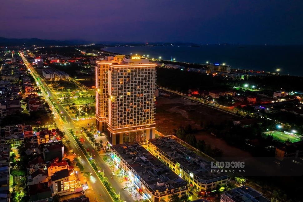 In addition to Tuy Hoa City, Phu Yen province will have Song Cau City. Photo: Tin Phan