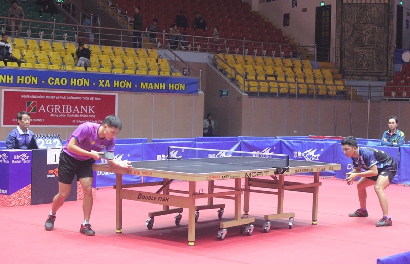Cac van dong vien tranh tai tai chung ket don nam.