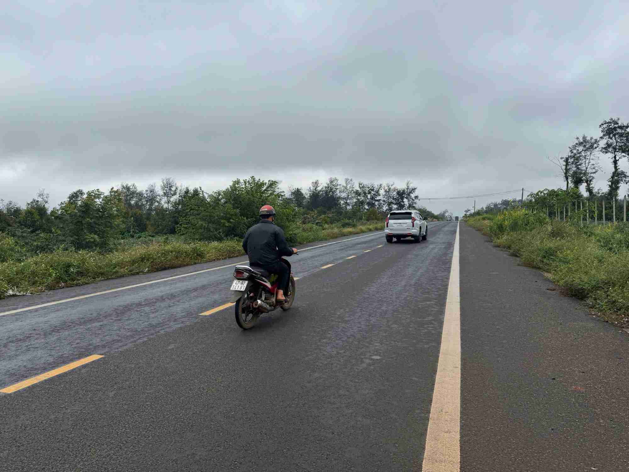 The Ho Chi Minh Road project, the eastern bypass of Buon Ma Thuot city is gradually being completed and is expected to be put into use before the 2025 rainy season. Photo: Bao Trung