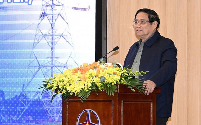 Politburo member and Prime Minister Pham Minh Chinh speaks at the conference summarizing the 500kV line circuit 3. Photo: Anh Tuan