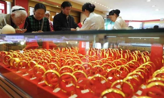 Dự báo giá vàng sẽ tăng cao vào đầu năm 2025. Ảnh: TTXVN