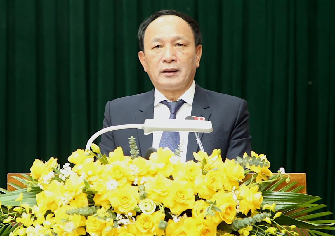 Mr. Tran Hai Chau said that the 3-level government apparatus is still cumbersome and ineffective. Photo: Cong Sang