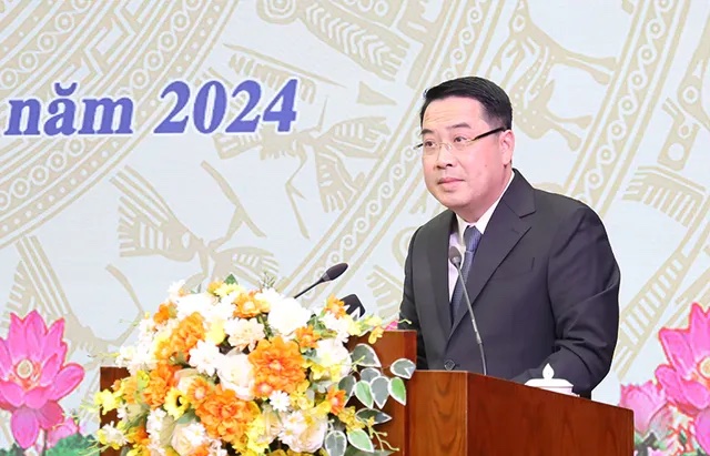 Mr. Nguyen Tuan Anh was elected Chairman of Yen Bai Provincial People's Committee for the 2021 - 2026 term. Photo: Yenbai.gov
