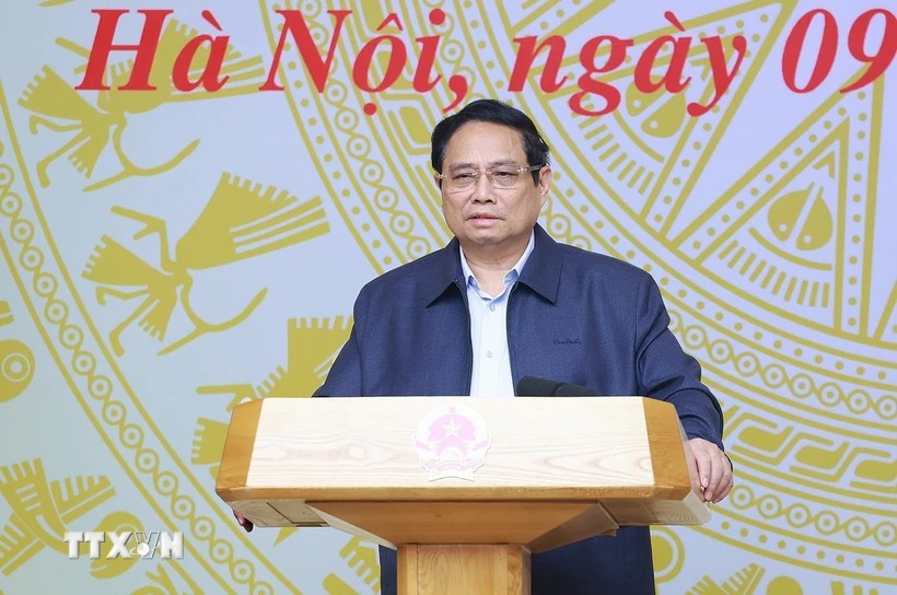 Prime Minister Pham Minh Chinh requested urgent and effective implementation of the revolution to streamline the apparatus of the entire political system. Photo: VNA
