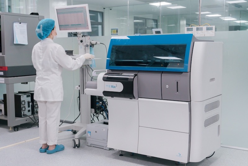 The patient was tested for high liver enzymes and had to be rushed to the emergency room after drinking alkaline water to treat the disease. Photo: BVCC