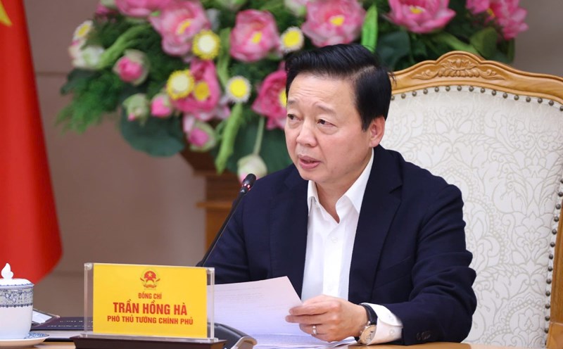 Deputy Prime Minister Tran Hong Ha chaired a meeting on research into investment in expanding the Ho Chi Minh City - Trung Luong - My Thuan expressway. Photo: VGP