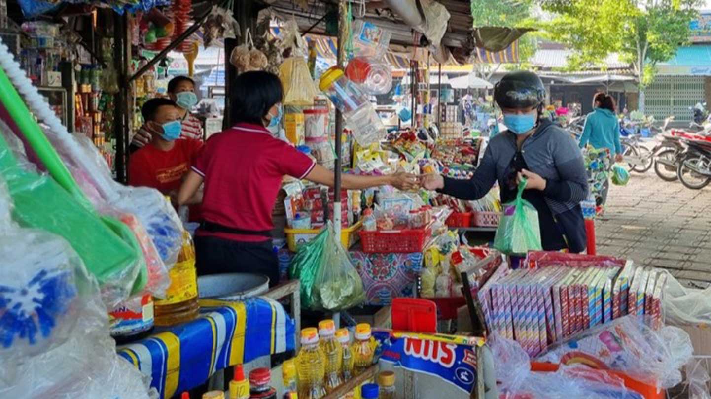 Trong 11 thang dau nam, doanh thu ban le hang hoa o Hau Giang gan 41.000 ti dong. Anh: Van Sy