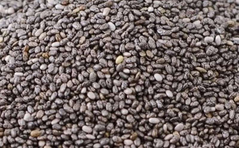 Foods rich in fiber not only help reduce belly fat but also improve overall health. Illustration: Kieu Vu.