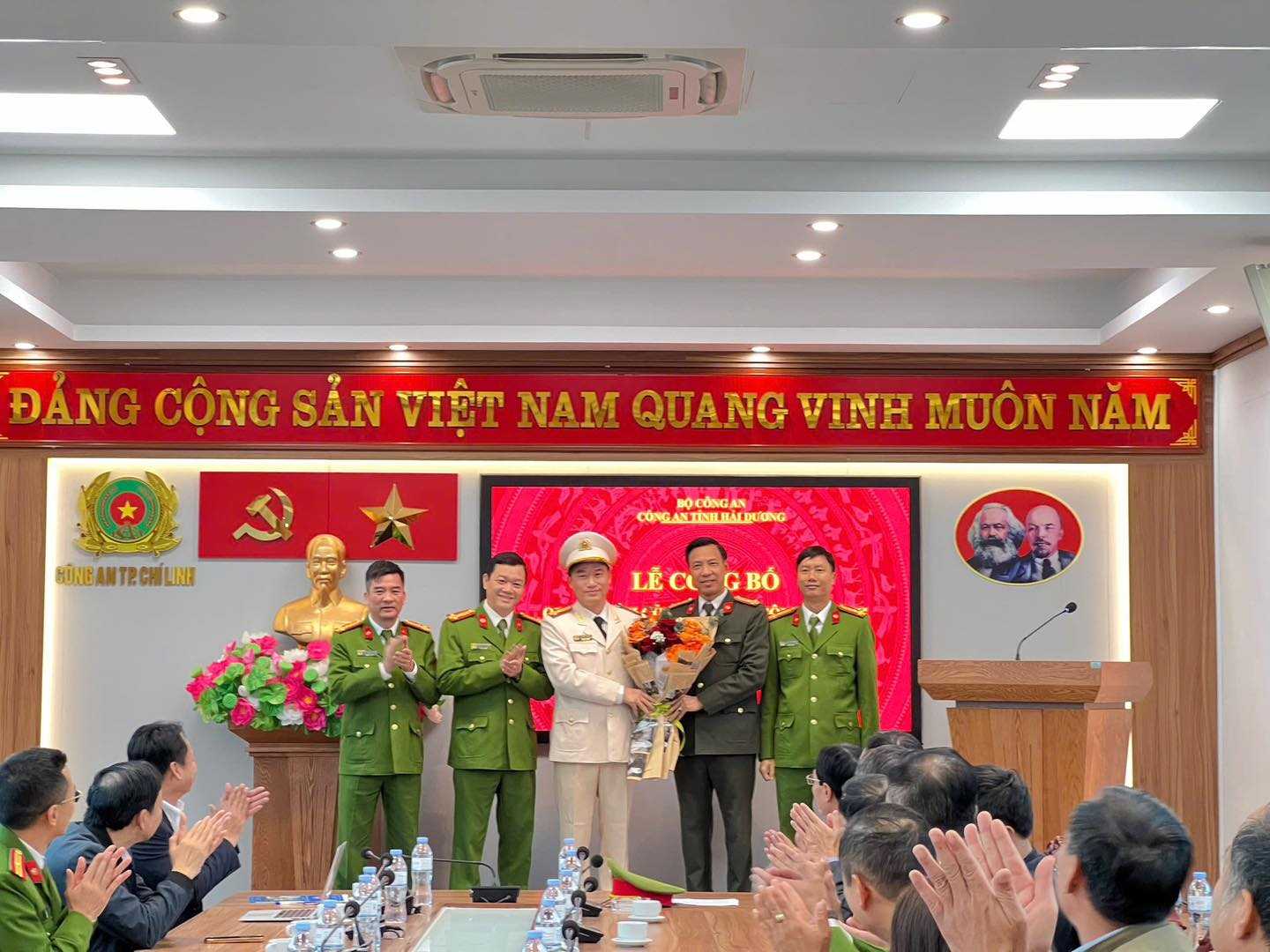 Hai Duong has a new Chief of Chi Linh City Police. Photo: Chi Linh City Police