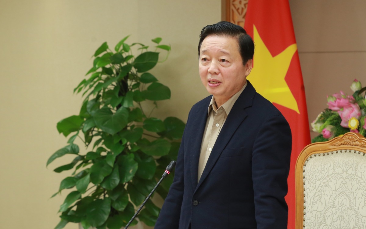 Deputy Prime Minister Tran Hong Ha requested that the project to merge the two ministries of Agriculture and Rural Development and Natural Resources and Environment must be based on a comprehensive, multi-sectoral, multi-field management mindset. Photo: VGP