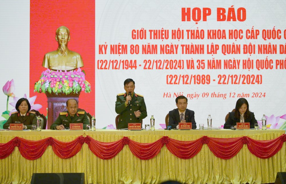 Toan canh cuoc hop bao. Anh: T.Vuong