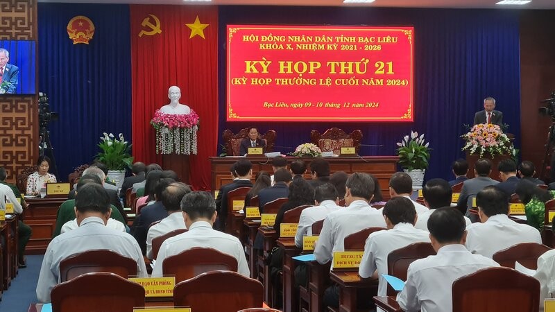 Voters wonder why the planned industrial cluster has not been implemented for a long time, Bac Lieu leaders hope people will sympathize. Photo: Nhat Ho