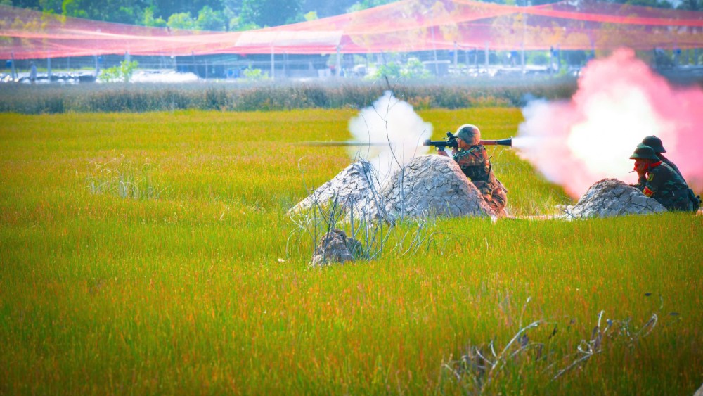 The Provincial Military Command requested to continue improving the quality of training, exercises, and combat readiness. Photo: Phuong Vu