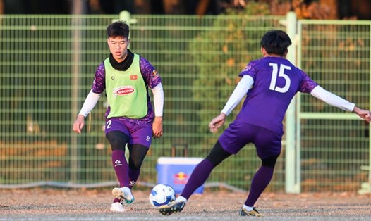 Tuyển Việt Nam gặp Lào trong trận mở màn AFF Cup 2024. Ảnh: VFF