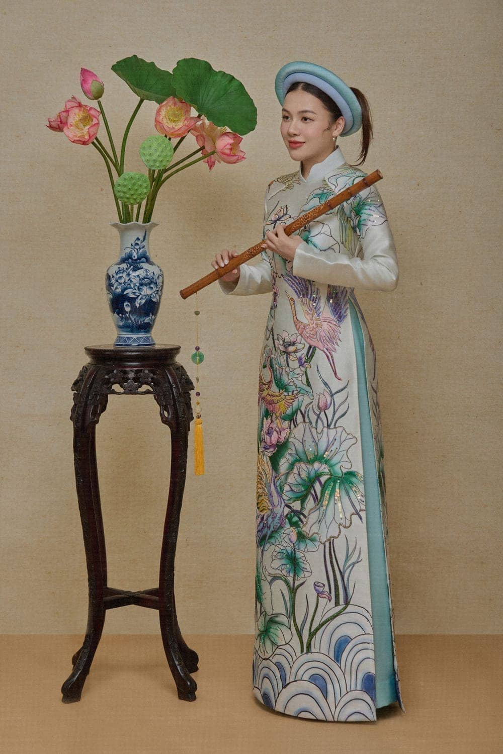 Nu ca si tre vua duoc nhac si Huy Tuan moi tham du chuong trinh “Ho Zo - Le hoi Am nhac quoc te” to chuc tai TP. Ho Chi Minh. Anh: NVCC