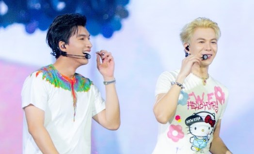 Lý do HIEUTHUHAI, Anh Tú Atus chiếm sóng concert Hà Nội tối 9.12