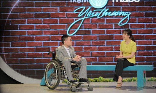 Chàng trai khuyết tật Nguyễn Anh Dũng là khách mời trong "Trạm yêu thương". Ảnh: VTV