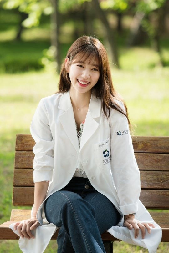 Park Shin Hye trong “Doctors“. Ảnh: Nhà sản xuất