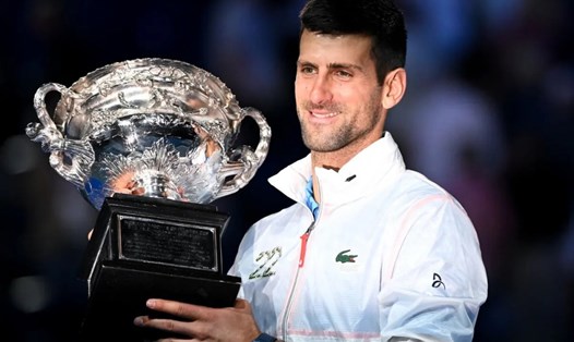 Novak Djokovic có thể thi đấu thêm 2-3 mùa giải nữa để phá nhiều kỉ lục. Ảnh: ATP
