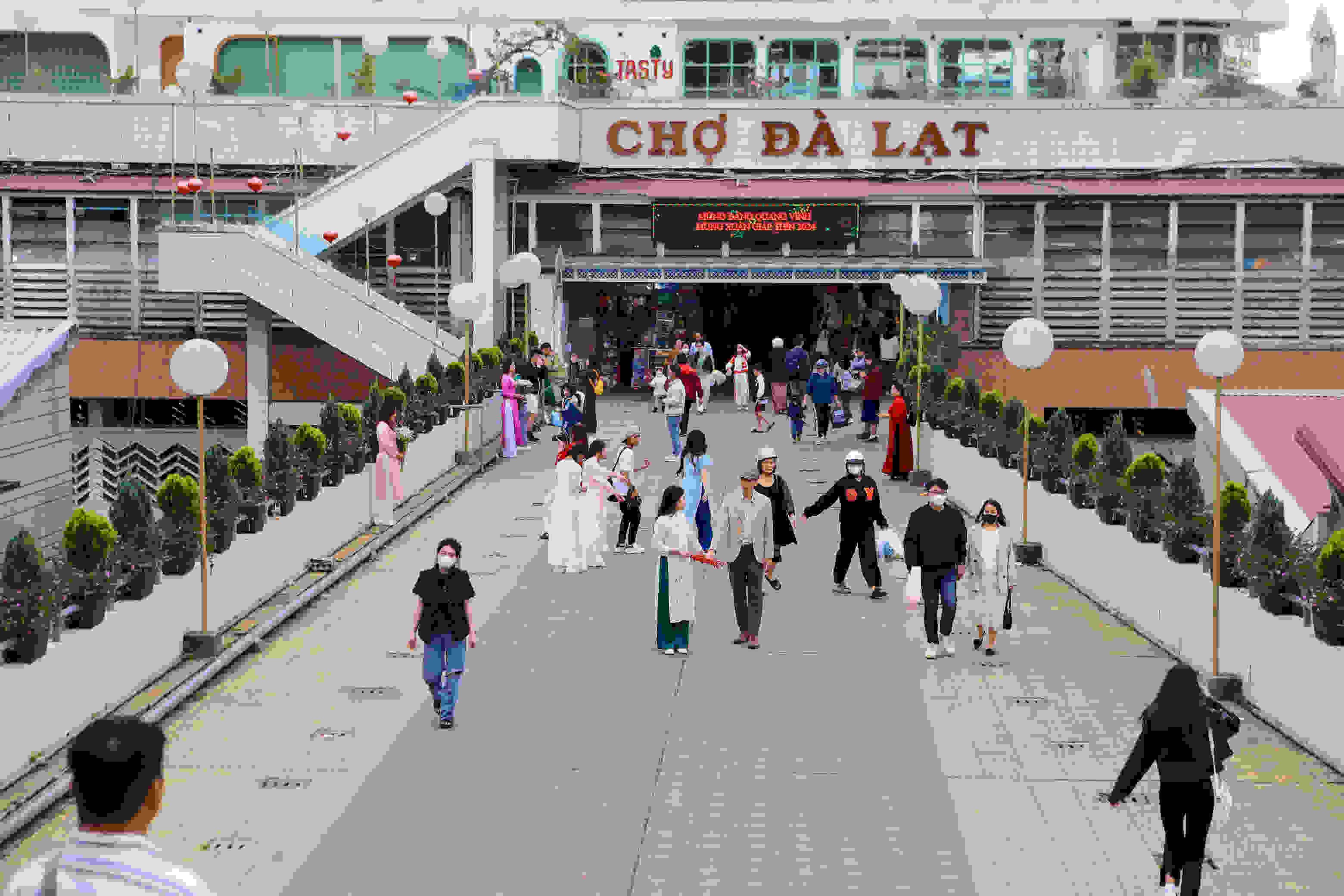 35.000 du khách xông đất Lâm Đồng dịp đầu năm mới. Ảnh: Mai Hương