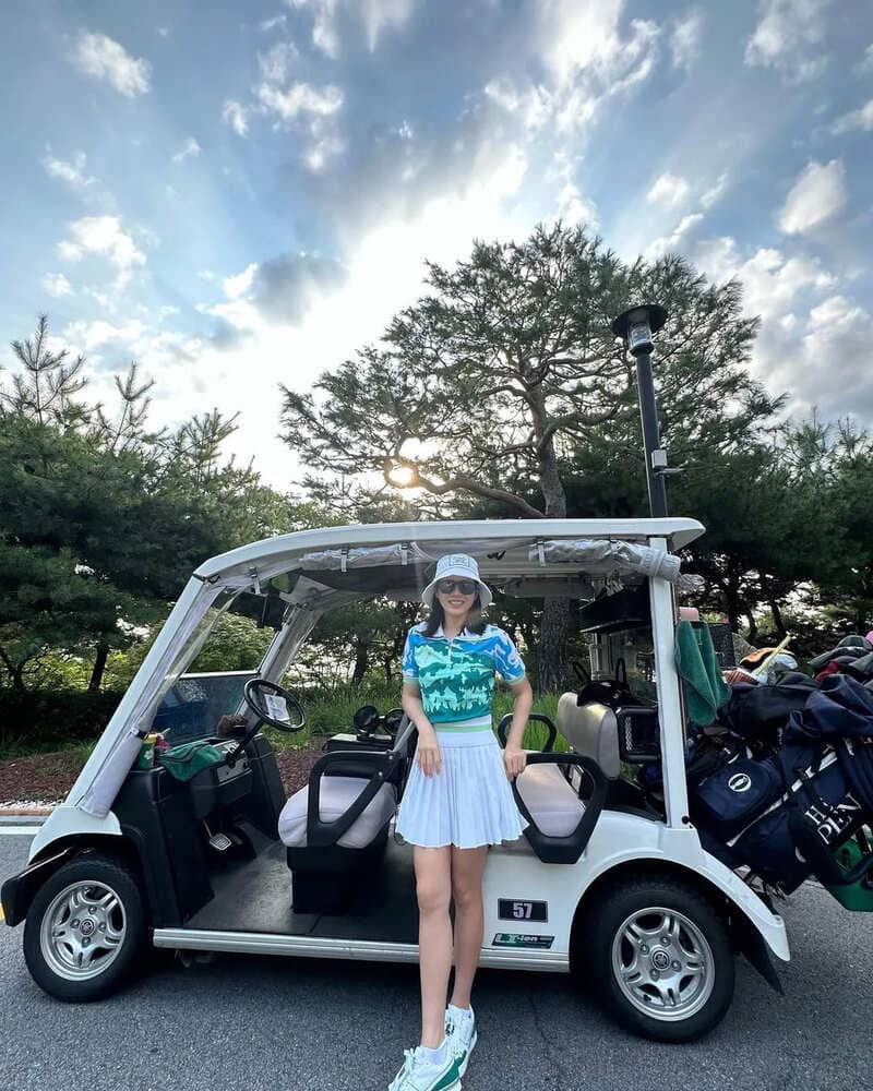 Hyun Bin và Son Ye Jin thường xuyên chơi golf khi có thời gian rảnh. Ảnh: Instagram