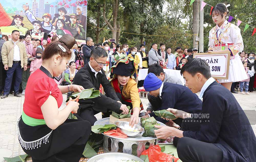 Vì thế, từ nhiều năm qua, nội dung thi giã bánh dày trở thành một trong những nội dung chính trong hội Xuân vùng cao được UBND huyện Điện Biên Đông, tỉnh Điện Biên tổ chức.