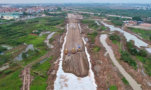 Hình ảnh dự án đường Vành đai 4 Hà Nội sau 7 tháng thi công. Ảnh: Phạm Đông
