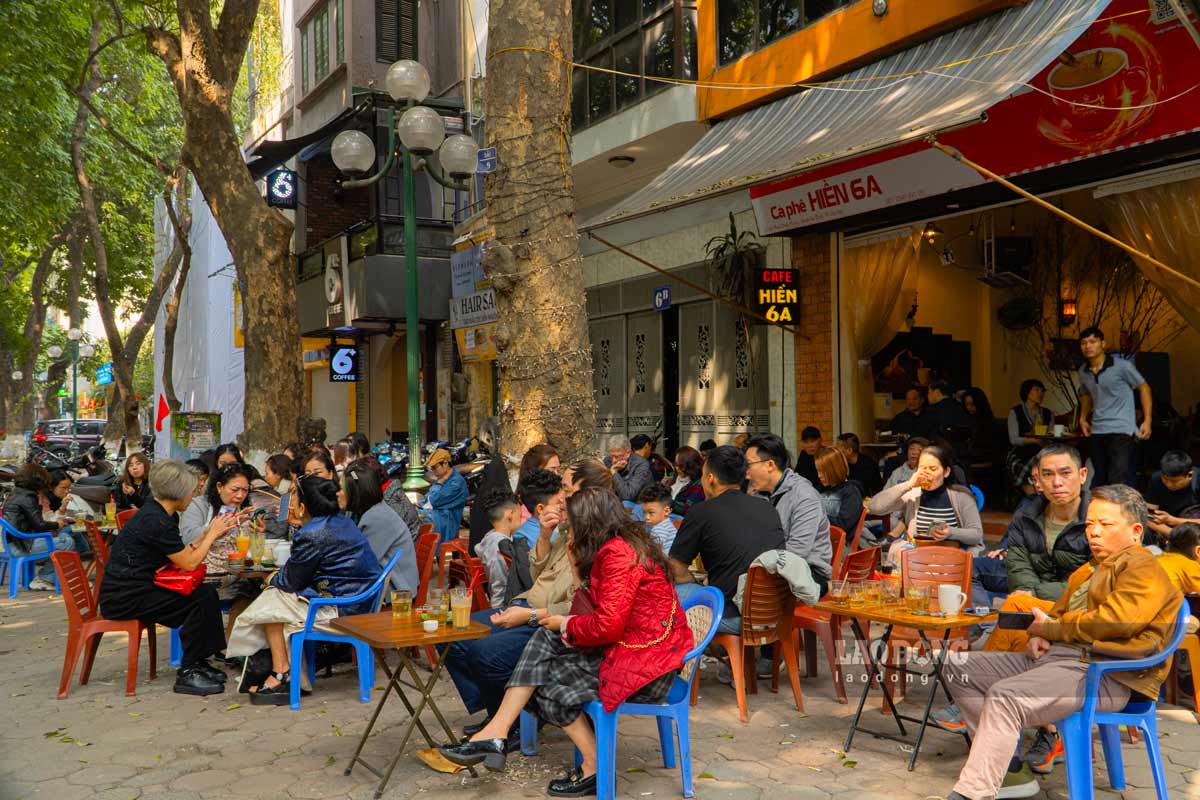 Các dịp lễ, Tết là thời điểm vàng cho các điểm kinh doanh ăn uống, cafe tận dụng, khai thác triệt để để phát triển kinh doanh.