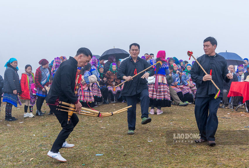 Tại huyện biên giới Bắc Hà, tỉnh Lào Cai, Lễ hội Gầu Tào được tổ chức tại thôn Ngài Ma, xã Thải Giàng Phố từ 12.2 - 14.2 (mùng 3 - 5 Tết). 
