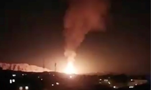 Đường ống dẫn khí ở Iran nổ tung ngày 14.2. Ảnh chụp màn hình 