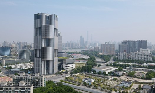 Tòa nhà trụ sở Ngân hàng Phát triển Mới (NDB), còn được gọi là ngân hàng BRICS, ở Thượng Hải, Trung Quốc. Ảnh: Tân Hoa Xã 