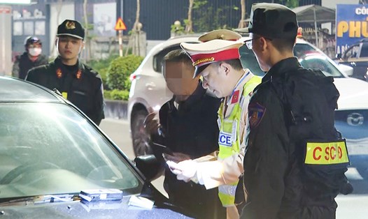 Lực lượng Công an tỉnh Quảng Bình tăng cường công tác kiểm tra, bảo đảm an ninh trật tự dịp Tết Nguyên đán. Ảnh: Công an Quảng Bình