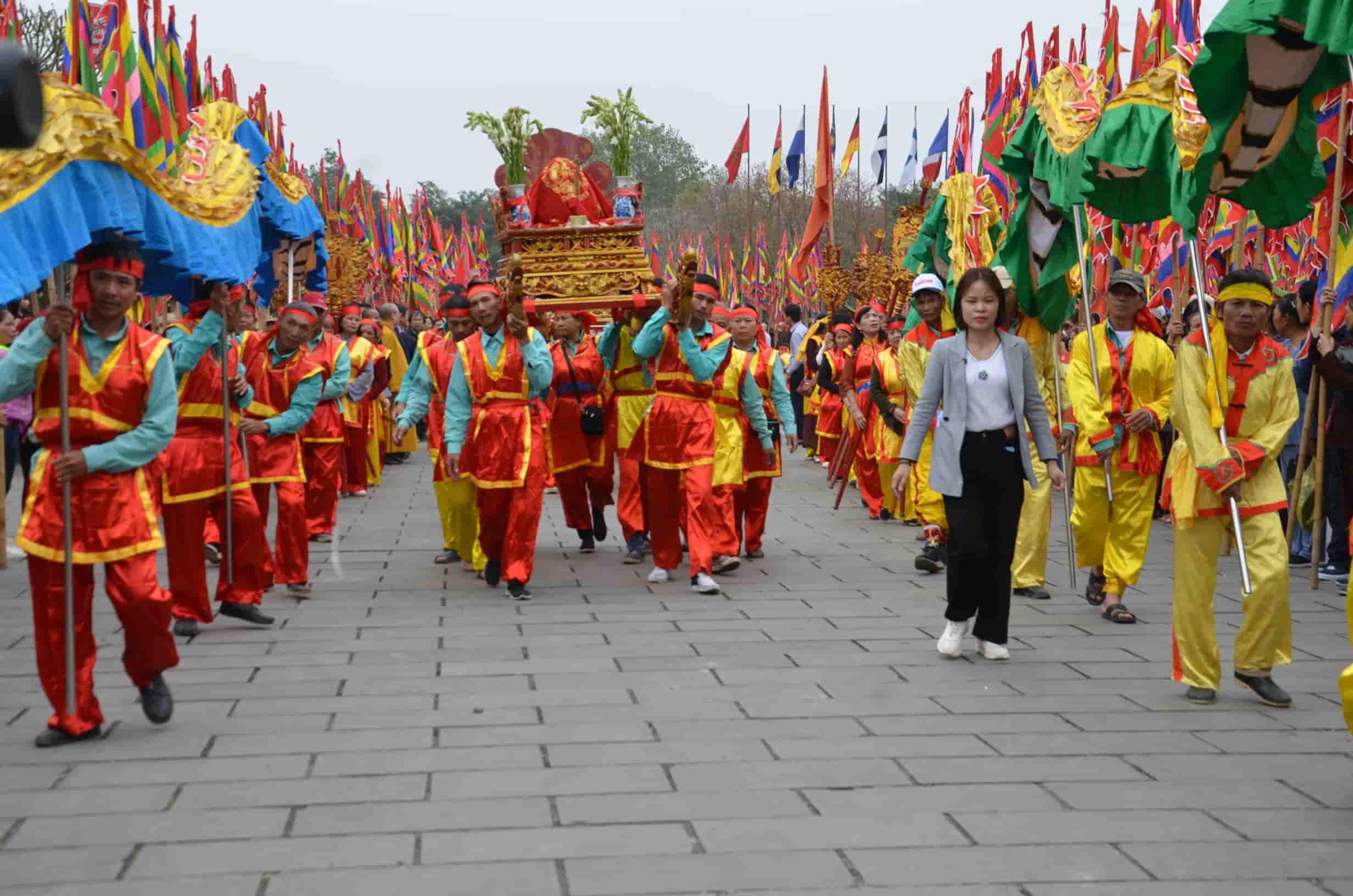 Nghi lễ rước kiệu tại lễ khai hội chùa Bái Đính. Ảnh: Nguyễn Trường