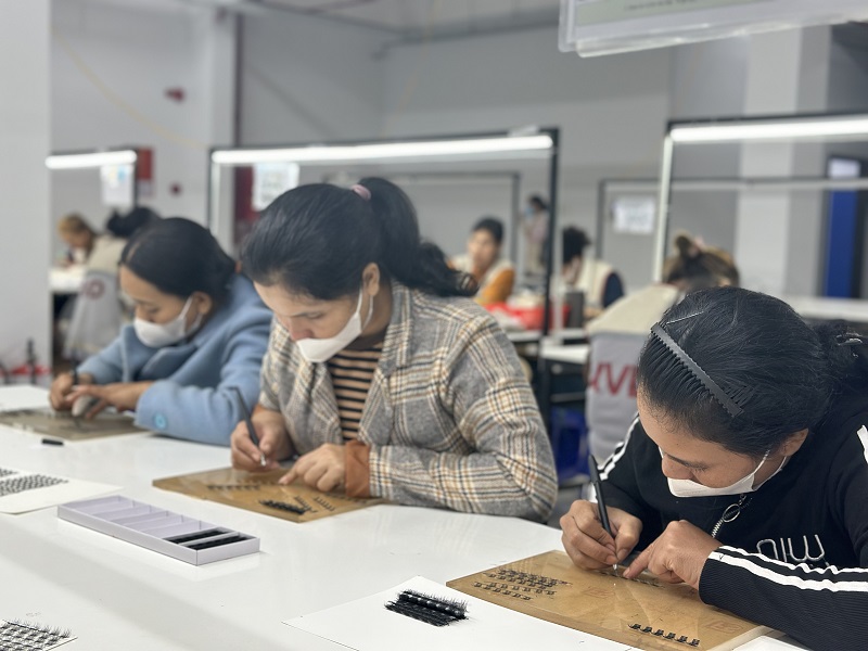 Người lao động ở Đắk Lắk quay trở lại làm việc sau kỳ nghỉ Tết Nguyên đán. Ảnh: Bảo Trung