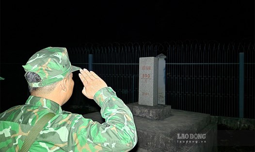 Cán bộ chiến sĩ BĐBP tỉnh Cao Bằng luôn duy trì tổ chức tuần tra dọc tuyến biên giới xuyên suốt các ngày trong năm, ngay cả những ngày lễ, tết. Ảnh: Tân Văn.