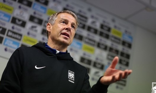 Huấn luyện viên Klinsmann bị Liên đoàn bóng đá Hàn Quốc sa thải. Ảnh: KFA