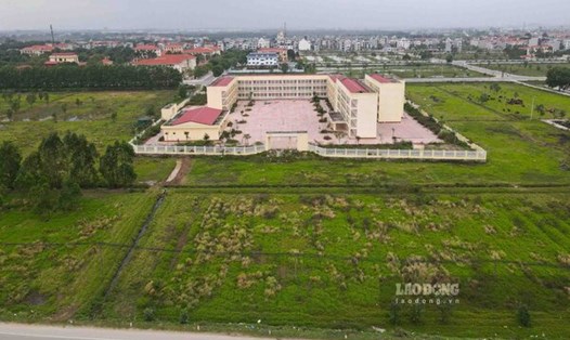 Dự án xây dựng Trường Tiểu học thị trấn Hồ (thị xã Thuận Thành, tỉnh Bắc Ninh). Ảnh: Vân Trường
