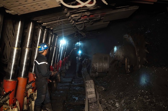 Ngay ngày đầu tiên ra quân, Công ty Than Hạ Long đã sản xuất 8.059 tấn than nguyên khai. Ảnh: CĐ TKV