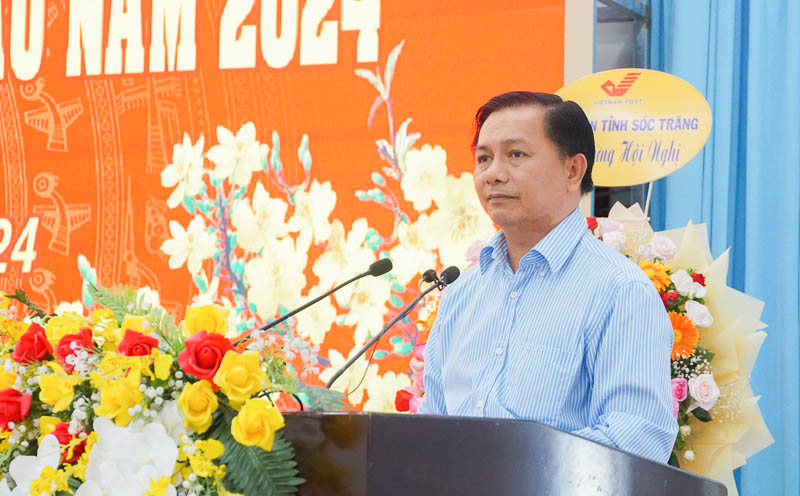 Ông Trần Văn Lâu - Chủ tịch UBND tỉnh Sóc Trăng - phát biểu tại buổi họp mặt. Ảnh: Phương Anh