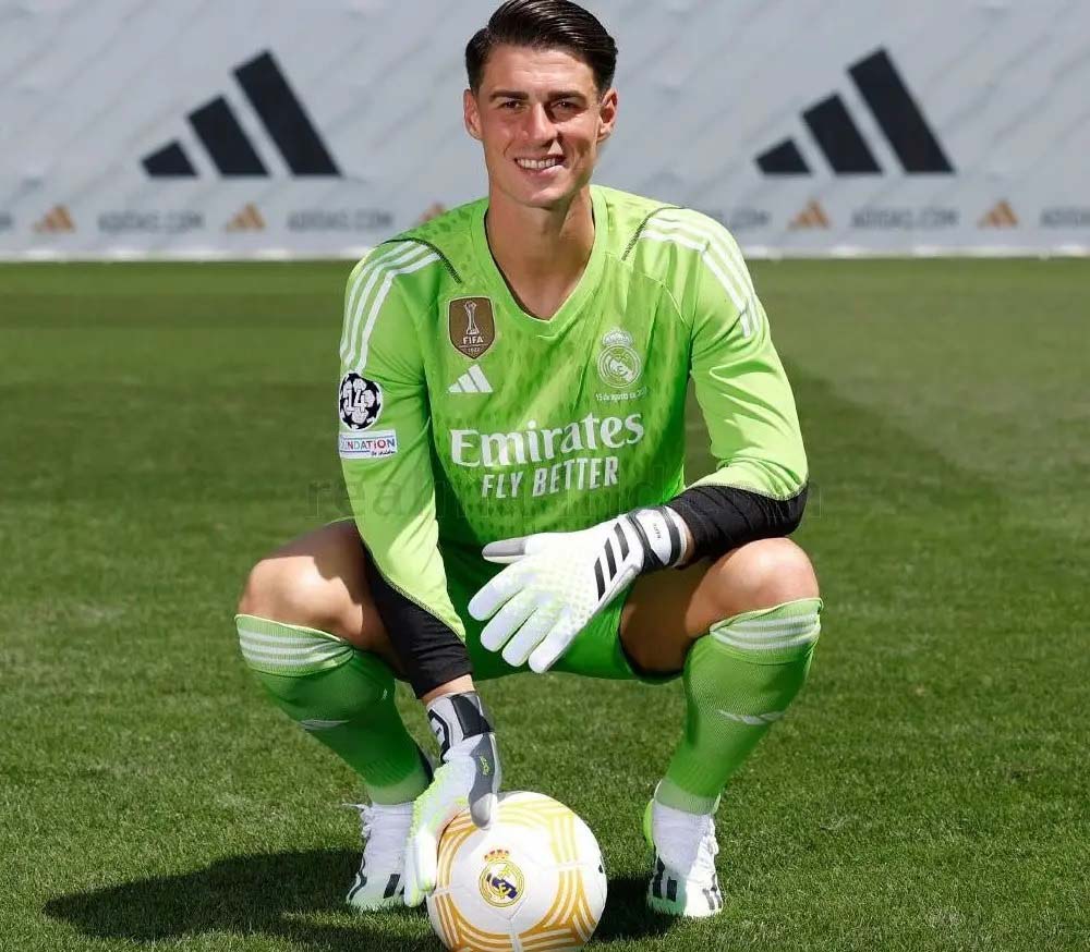 Kepa trong ngày ra mắt Los Blancos. Ảnh: Real Madrid CF