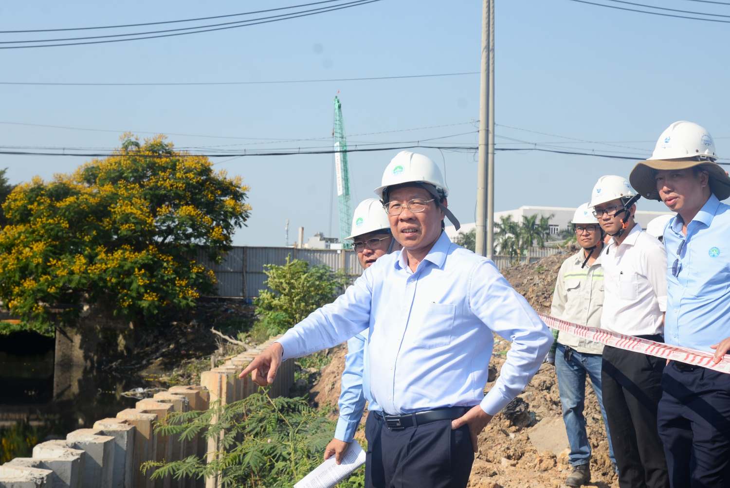 Chủ tịch UBND TPHCM Phan Văn Mãi kiểm tra dự án ngày 17.2.  Ảnh: Minh Quân
