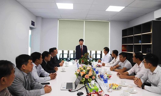 Lãnh đạo Tỉnh ủy Lâm Đồng thăm, kiểm tra hoạt động sản xuất đầu năm. Ảnh: Mai Hương
