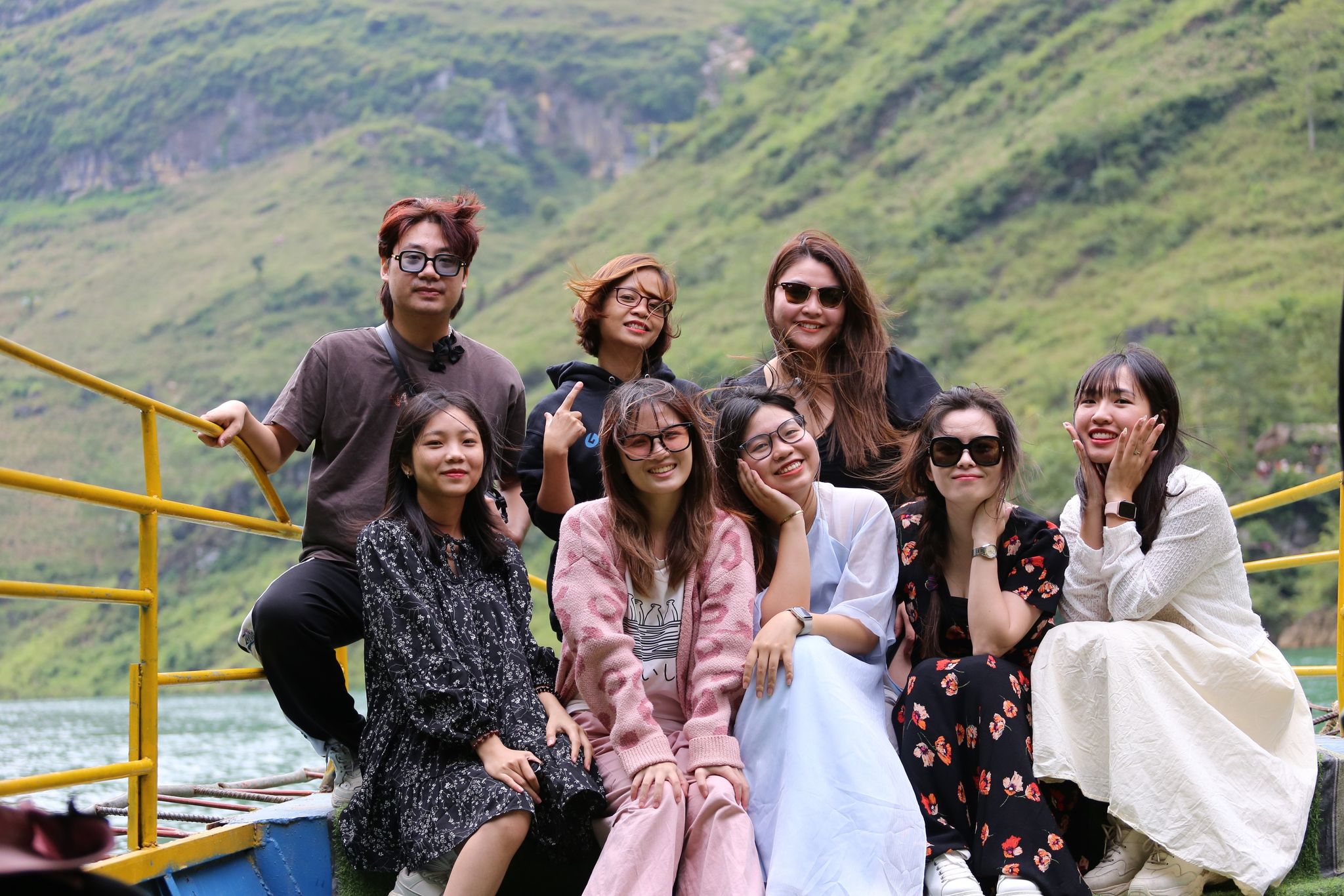 Một thành viên trong đoàn bất ngờ lên cơn đột quỵ lúc nửa đêm, may mắn được cứu chữa kịp thời. Ảnh: NVCC