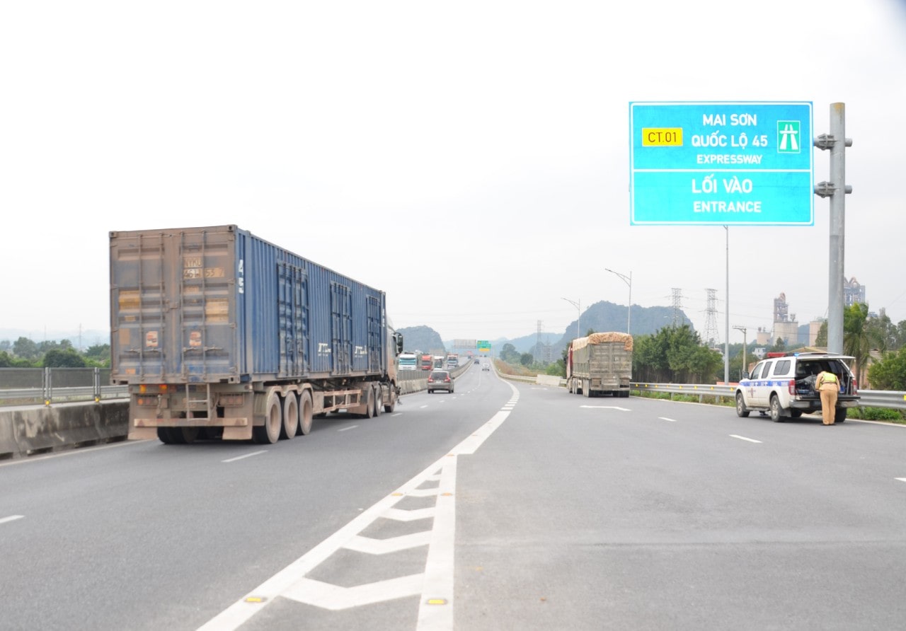 Dự án cao tốc Bắc - Nam đoạn Mai Sơn - QL45 (nối Ninh Bình - Thanh Hóa) có tổng chiều dài tuyến 63,37km, được khánh thành và đưa vào khai thác từ tháng 4.2023. Ảnh: Nguyễn Trường