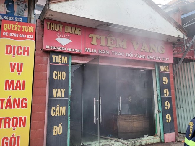 Cháy tiệm vàng ở ngoại thành Hải Phòng