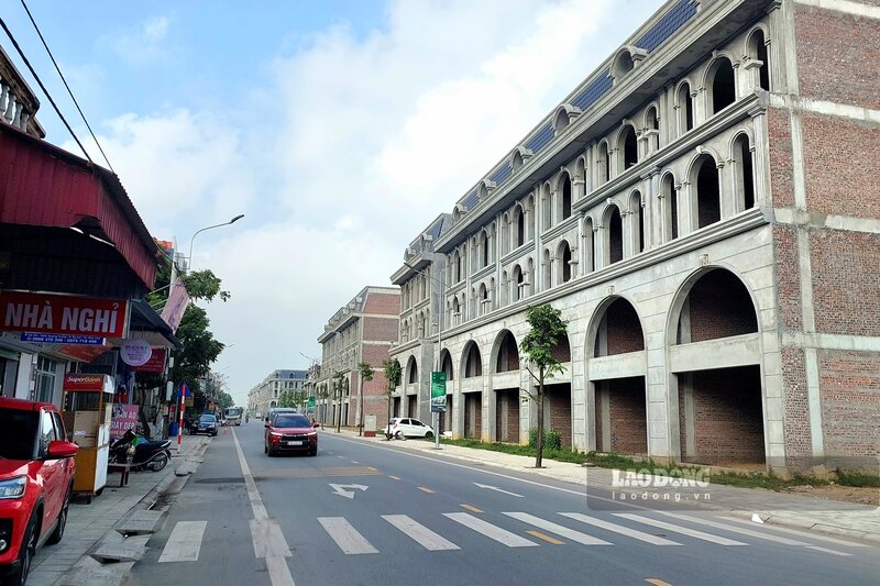 Đường Trường Chinh, thị xã Phú Thọ. Ảnh: Tô Công.