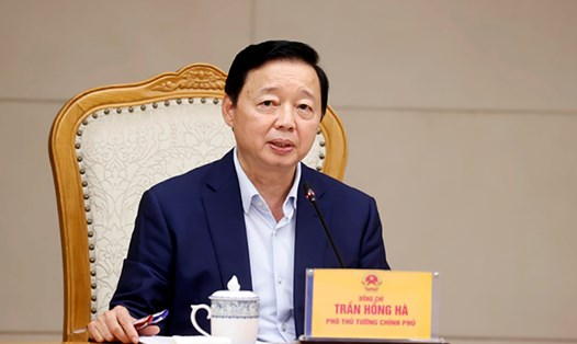 Phó Thủ tướng Chính phủ Trần Hồng Hà chủ trì cuộc họp nghe báo cáo về dự án Luật Địa chất và Khoáng sản. Ảnh: Chinhphu.vn