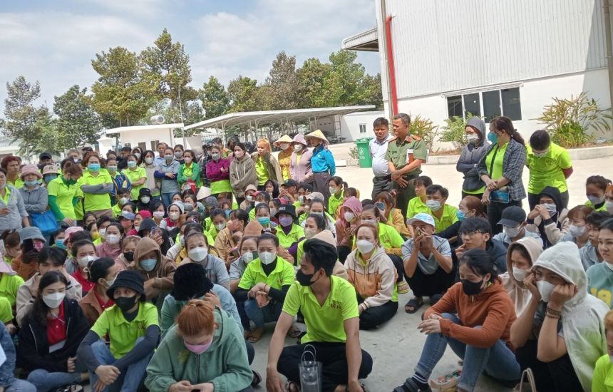 Sau khi các vấn đề tranh chấp được giải quyết, công nhân của Công ty TNHH K.V.A đã trở lại làm việc bình thường. Ảnh: CĐCC