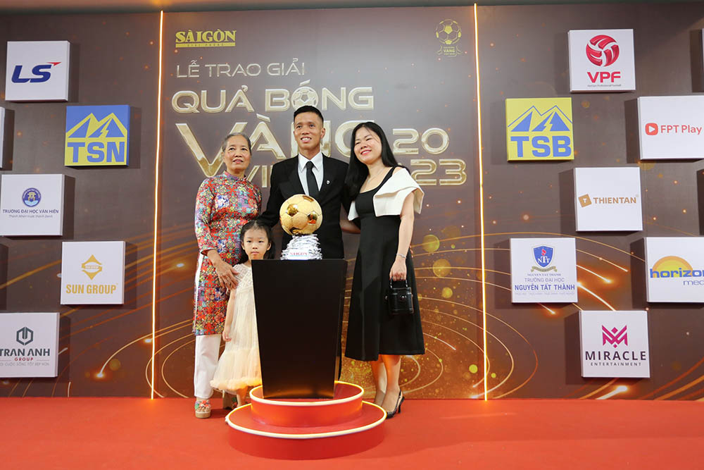 Đội trưởng tuyển futsal Việt Nam - Nguyễn Đức Hoà là ứng viên số 1 cho giải Quả bóng vàng futsal.