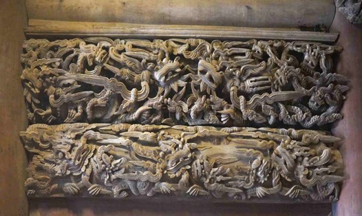 Ngắm tác phẩm chạm khắc hình rồng trong ngôi đình cổ hơn 300 năm tuổi ở Hải Phòng. Ảnh: Mai Dung